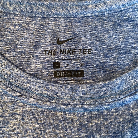 The Nike tee - Picture 2 of 4